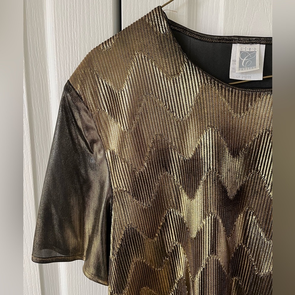 Vintage Gold Metallic Short Sleeve Blouse - Picture 2 of 5